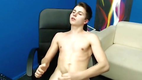 Big dick girl's pussy gets fucked load by a huge slyl hugh