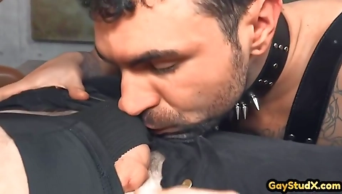 Masked brunette gets her ass hole fucked