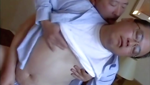 Hawt babe fucked by two cocks