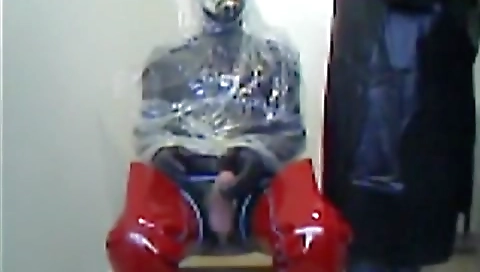 Super-hot enjoys a fuck at pops