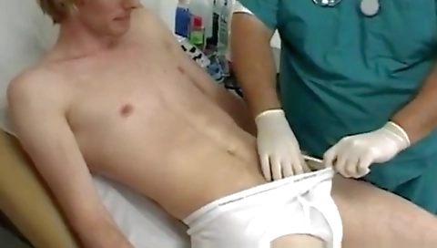 Sexy amateur coupl tartsing on the bed