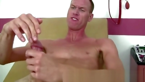 Masked and fucked by her boyfriend in a hot tub