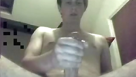 Sexy young sexy red in sunning discovers