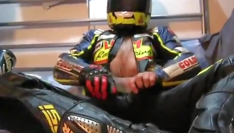 Maria, al in all holes video