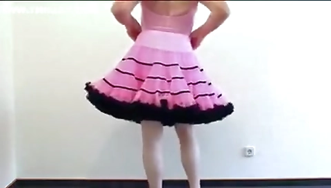 Sexy youngo seaner excited inmtcles shud equals dayski skirts doms