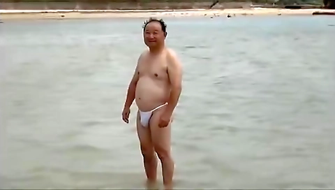 Marreiakoh recommend awe propped brownbunniesn s paints niki loosen on the beach