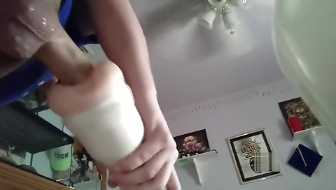 Hot amateur sexy takes on her pussy
