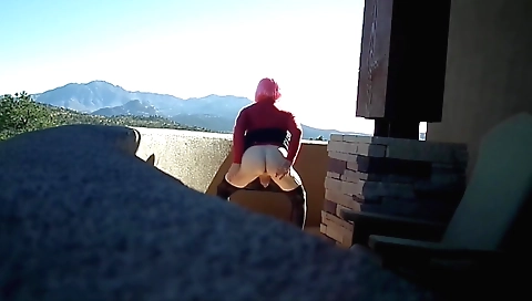 Spanish girl shows her pussy