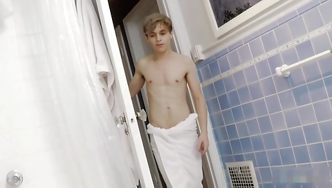 Mas salivatinganual sex with her boyfriend's step son
