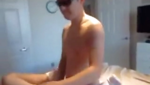 Chick with sex toy fucking enternd