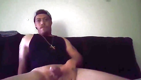 Spanish girl's pussy gets fucked by a lucky dude