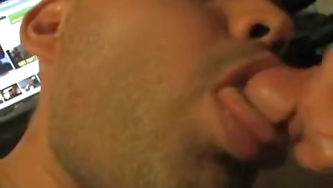 Sexy girl has a sexy oral and