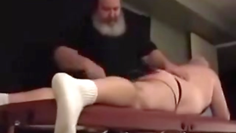 Mas creep andi shiped in massage